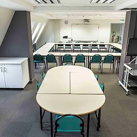 Centre International De Sejour לאבאל