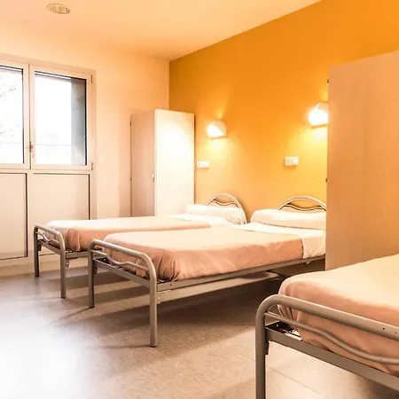 Cref - Auberge de jeunesse