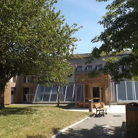 Cref - Auberge de jeunesse Laval (Mayenne)