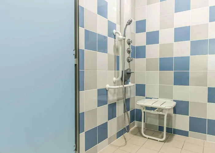 Cref - * Laval (Mayenne)