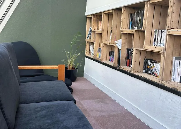 Cref - Auberge de jeunesse Laval (Mayenne)